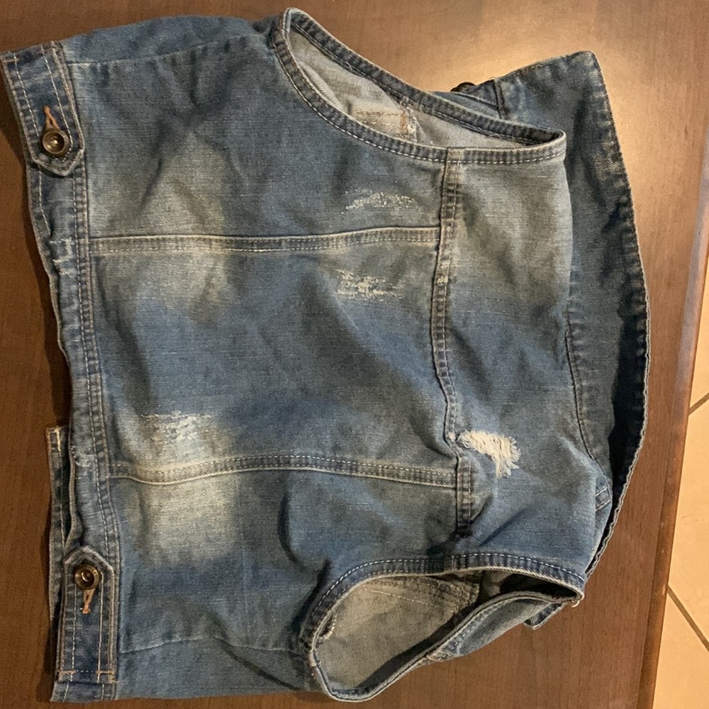 Size medium, Jean jacket - Picture 2 of 3